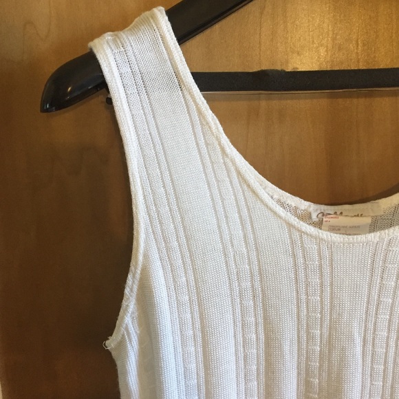 MUST GO Vintage 90s White Knit Stretchy Scoopneck Tank Top - Picture 3 of 6